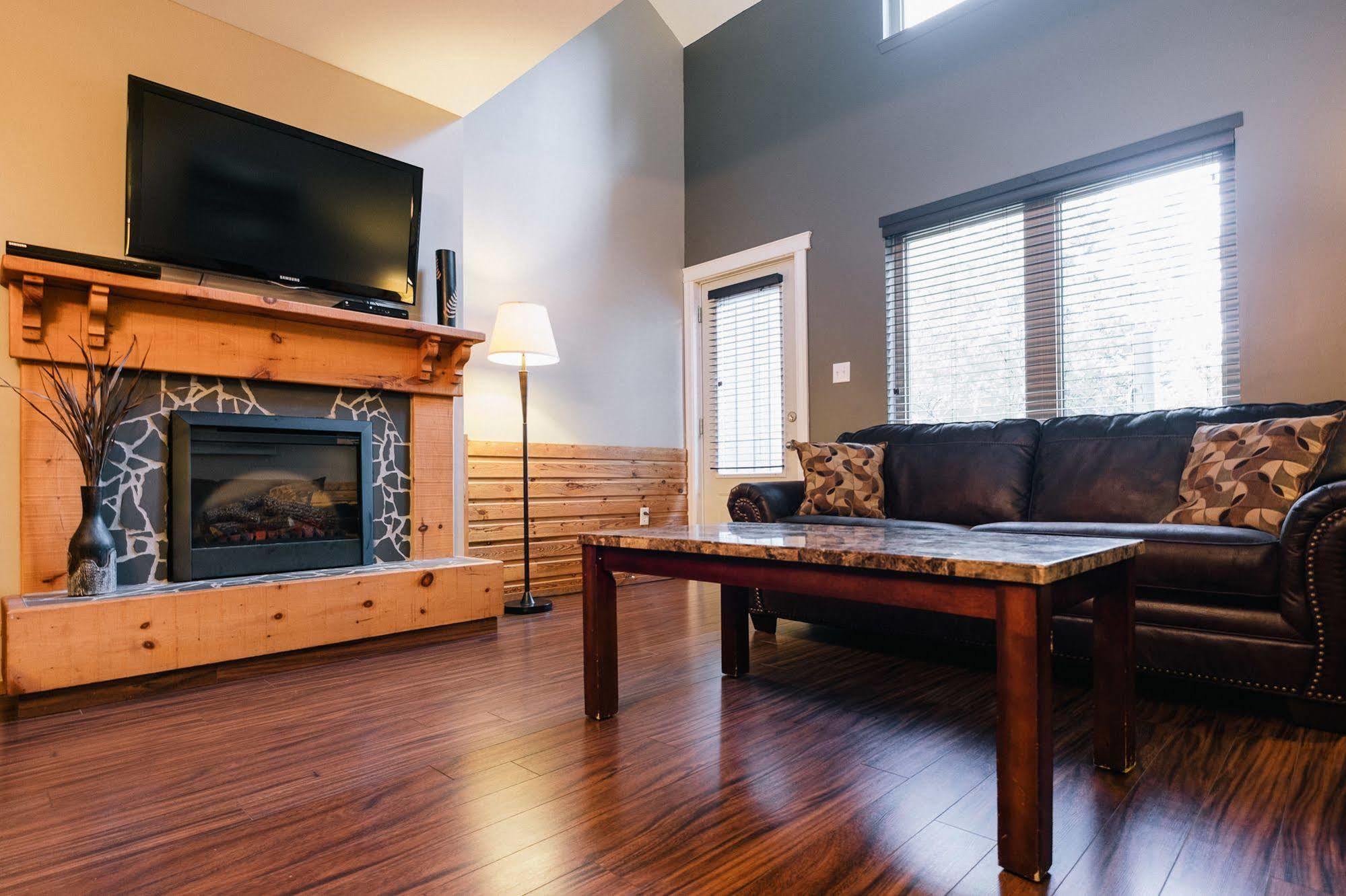 Marblewood Village Resort Steady Brook Extérieur photo